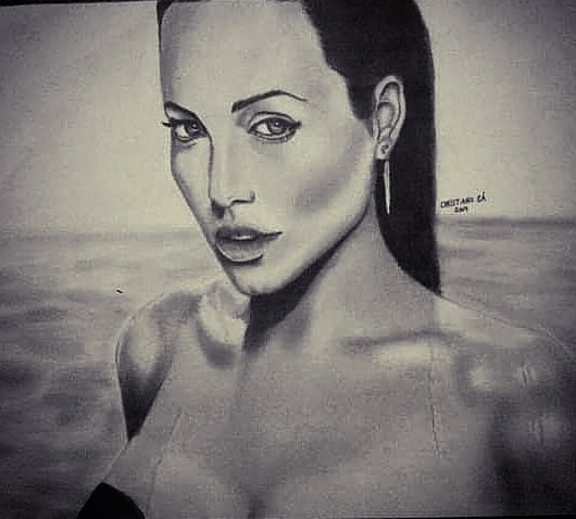 Desenho Realista Angelina Jolie